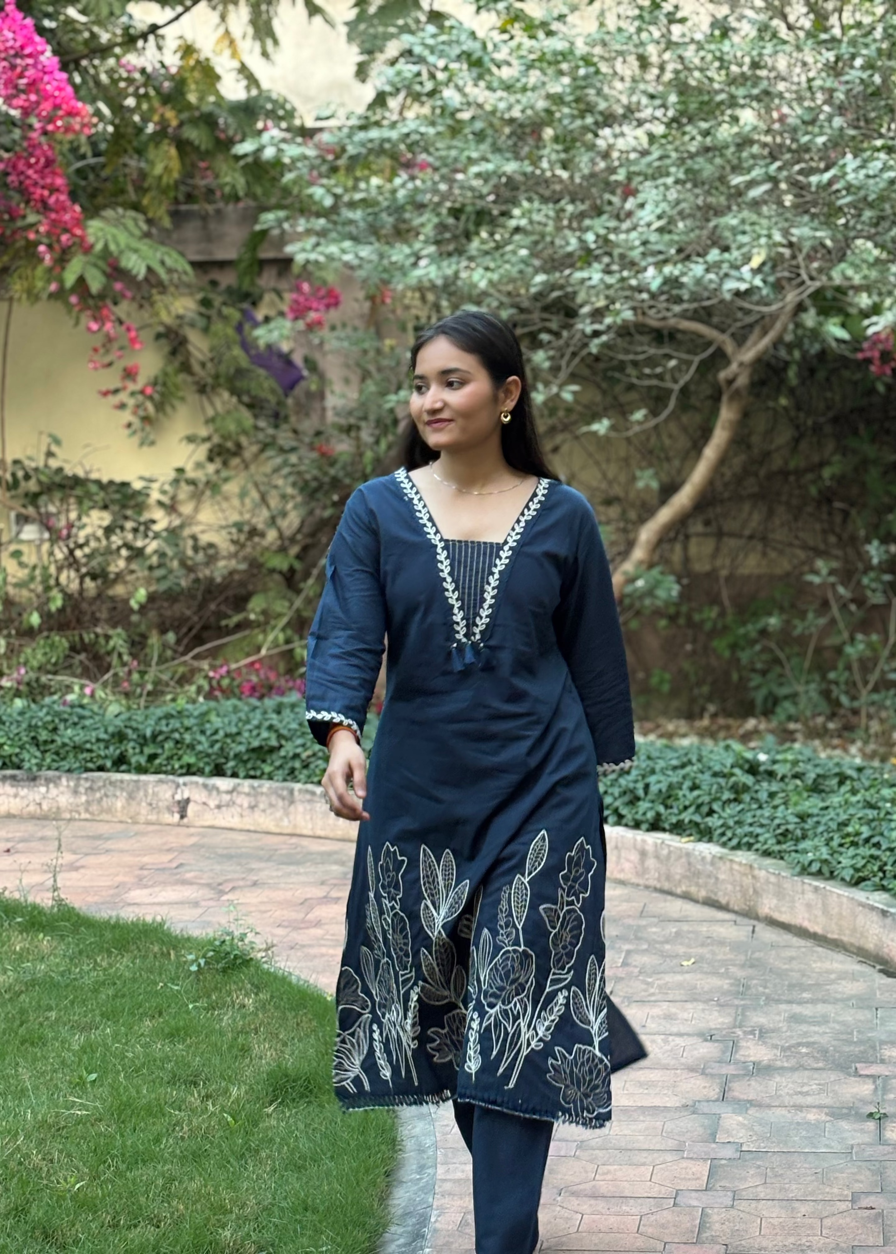 Botanical Blue Tashan