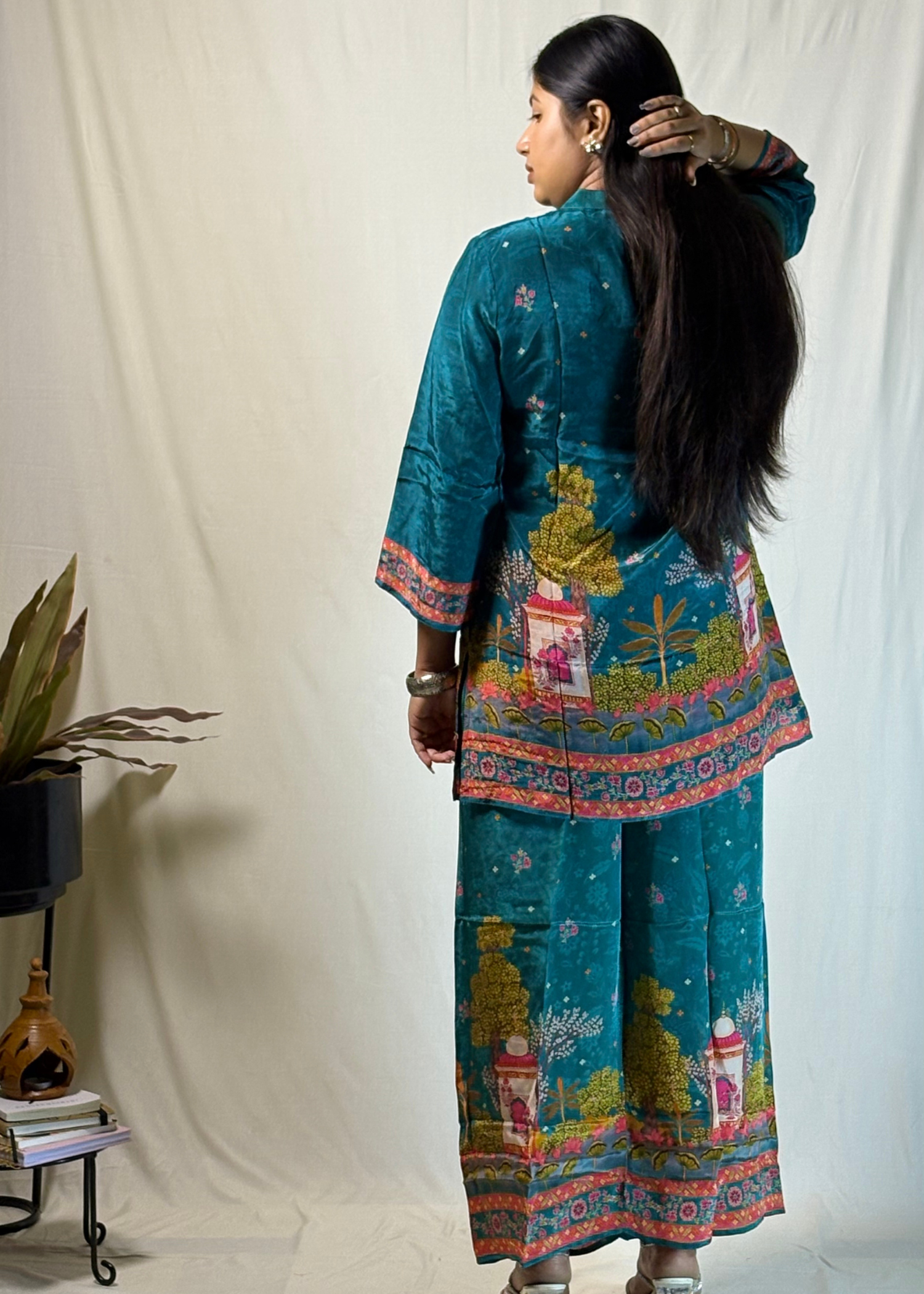 Teal Tasveer
